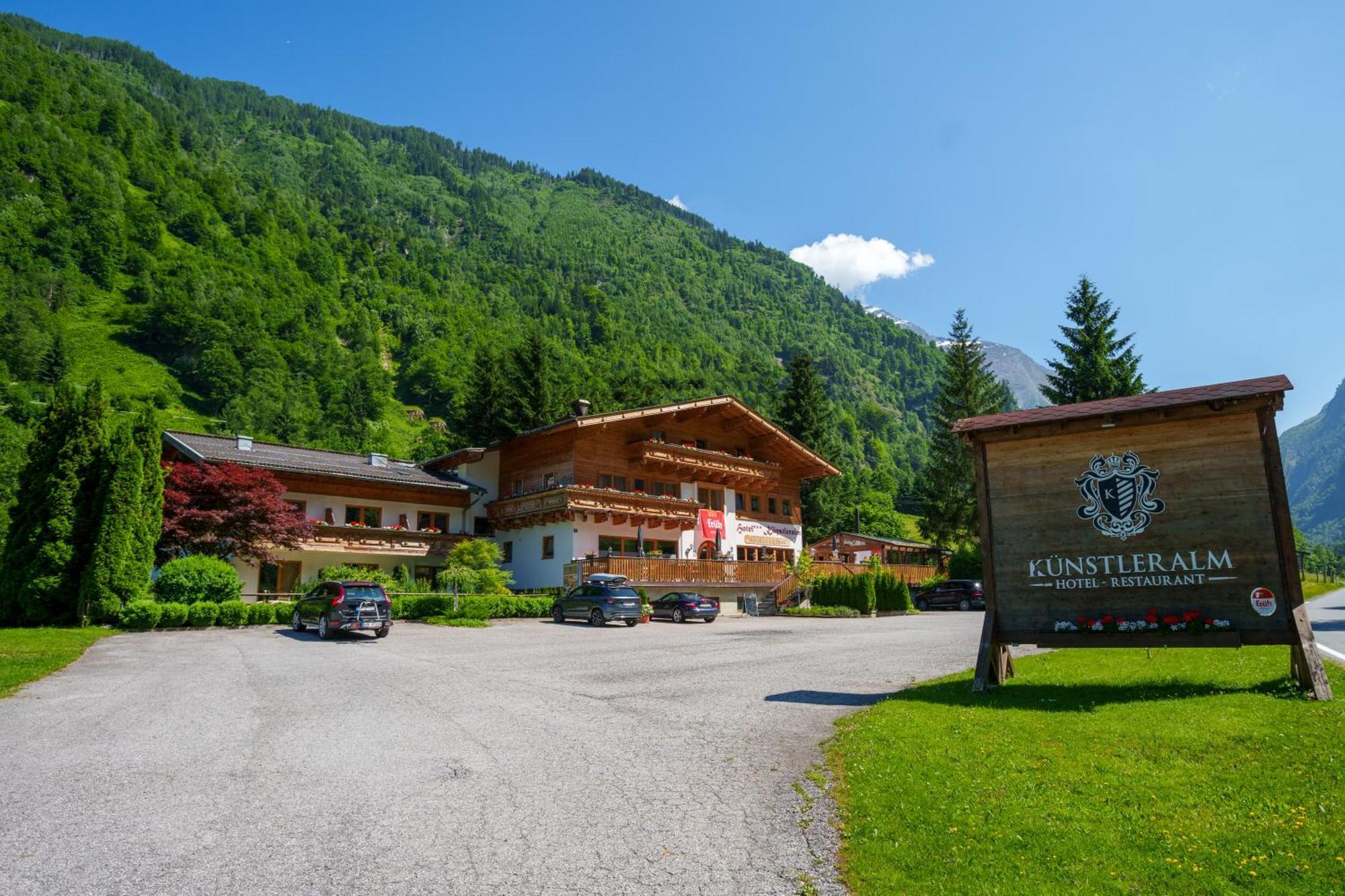 Hotel Kuenstleralm Kaprun Luaran gambar