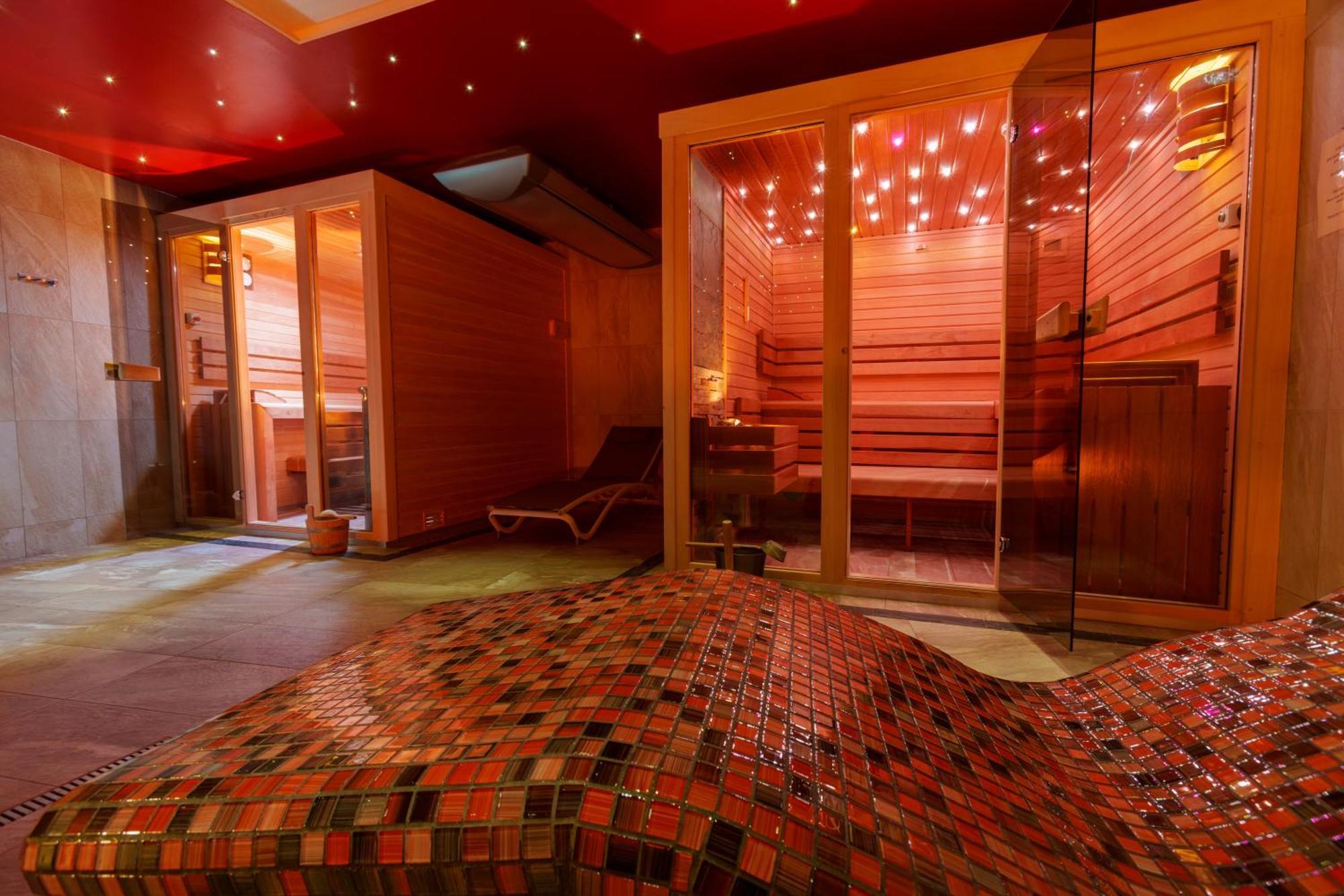 Hotel Kuenstleralm Kaprun Luaran gambar