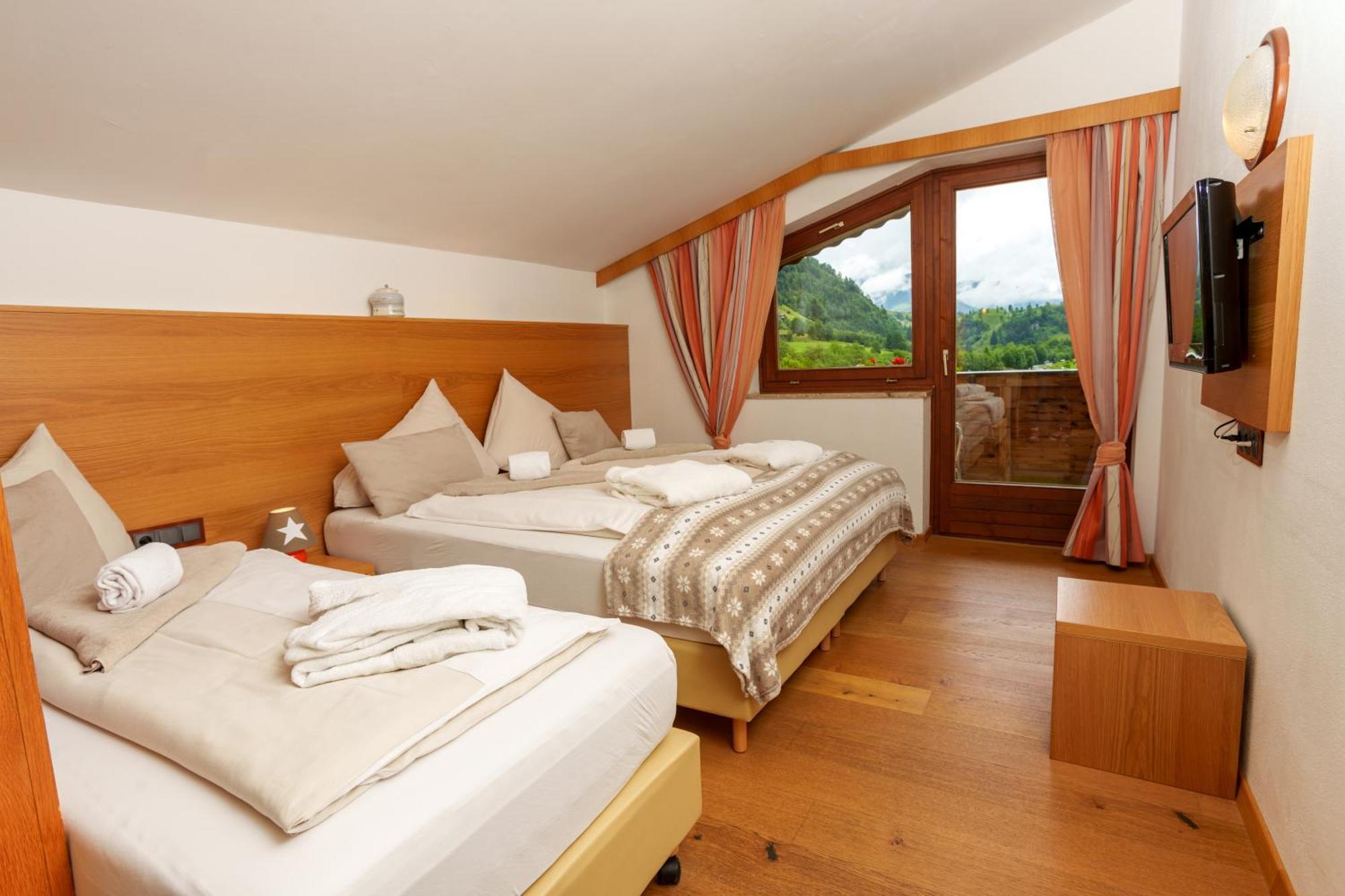 Hotel Kuenstleralm Kaprun Luaran gambar