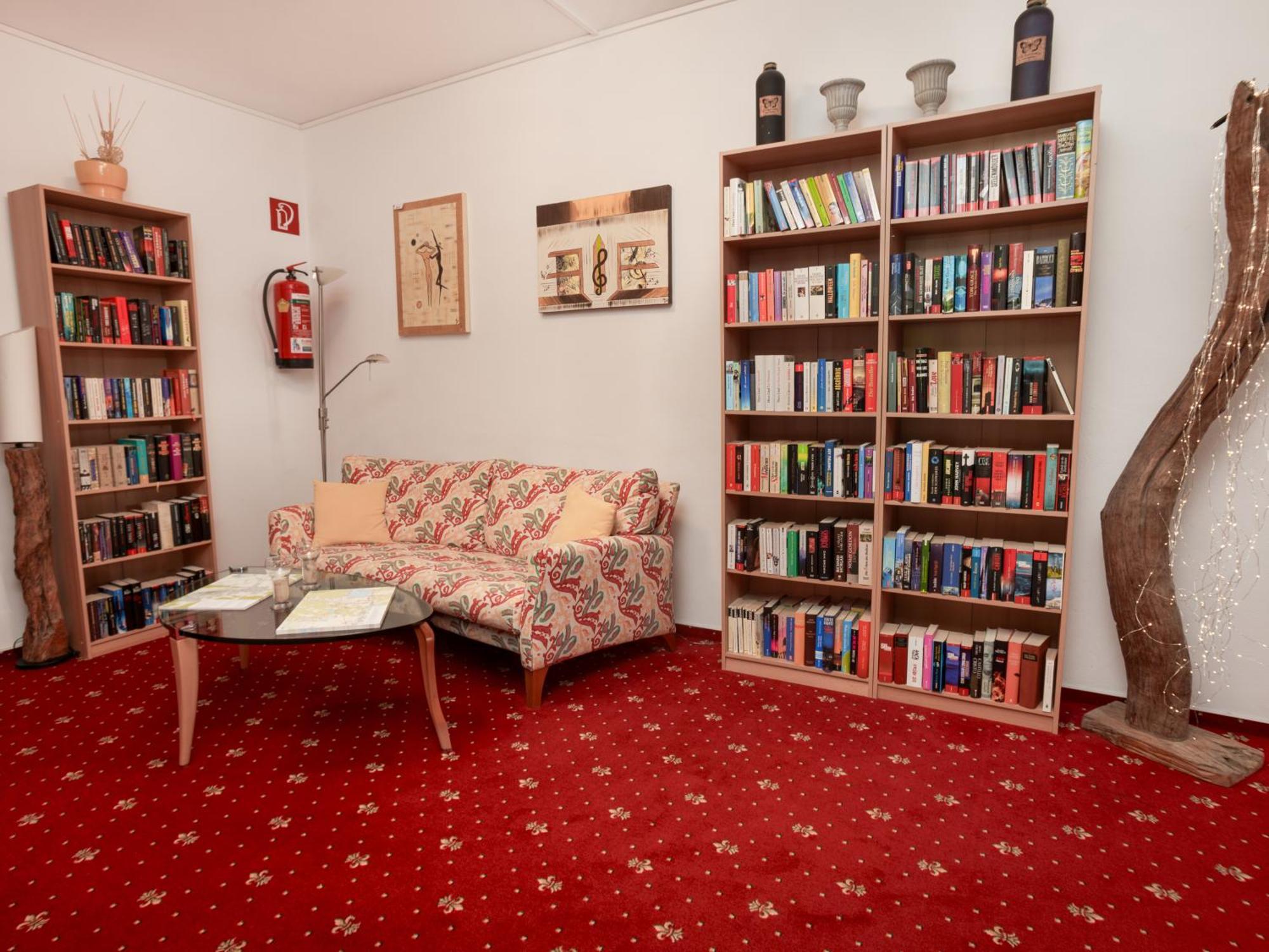 Hotel Kuenstleralm Kaprun Luaran gambar