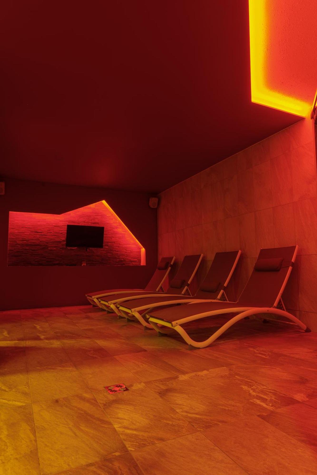 Hotel Kuenstleralm Kaprun Luaran gambar