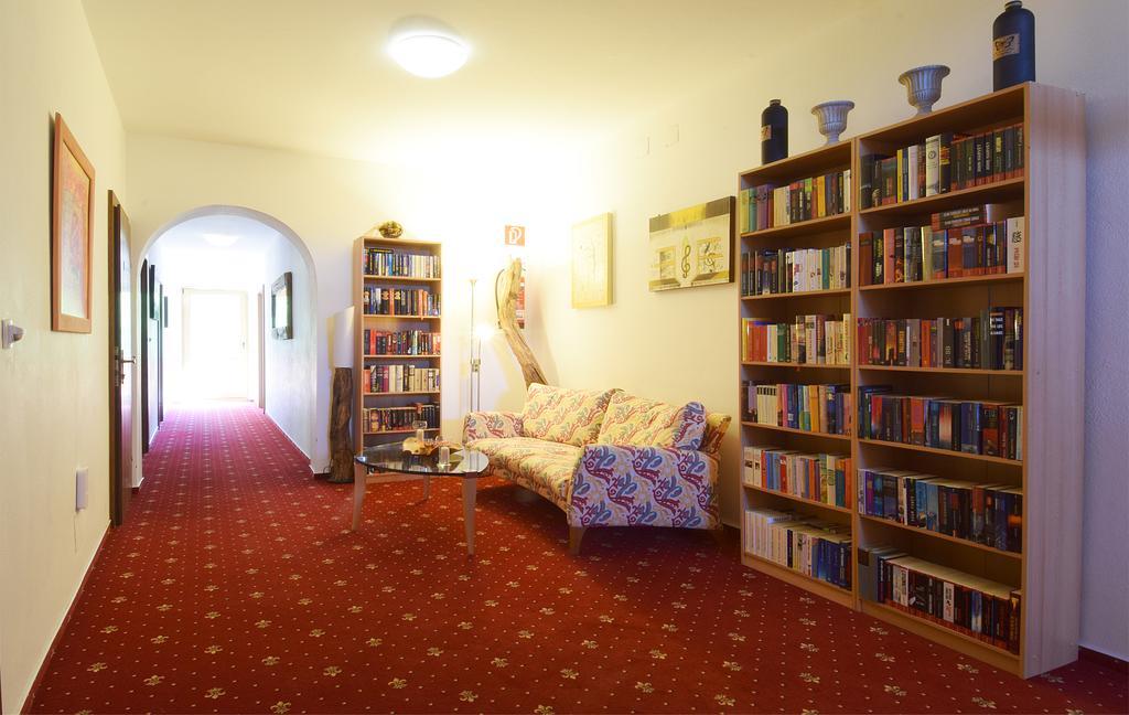 Hotel Kuenstleralm Kaprun Luaran gambar