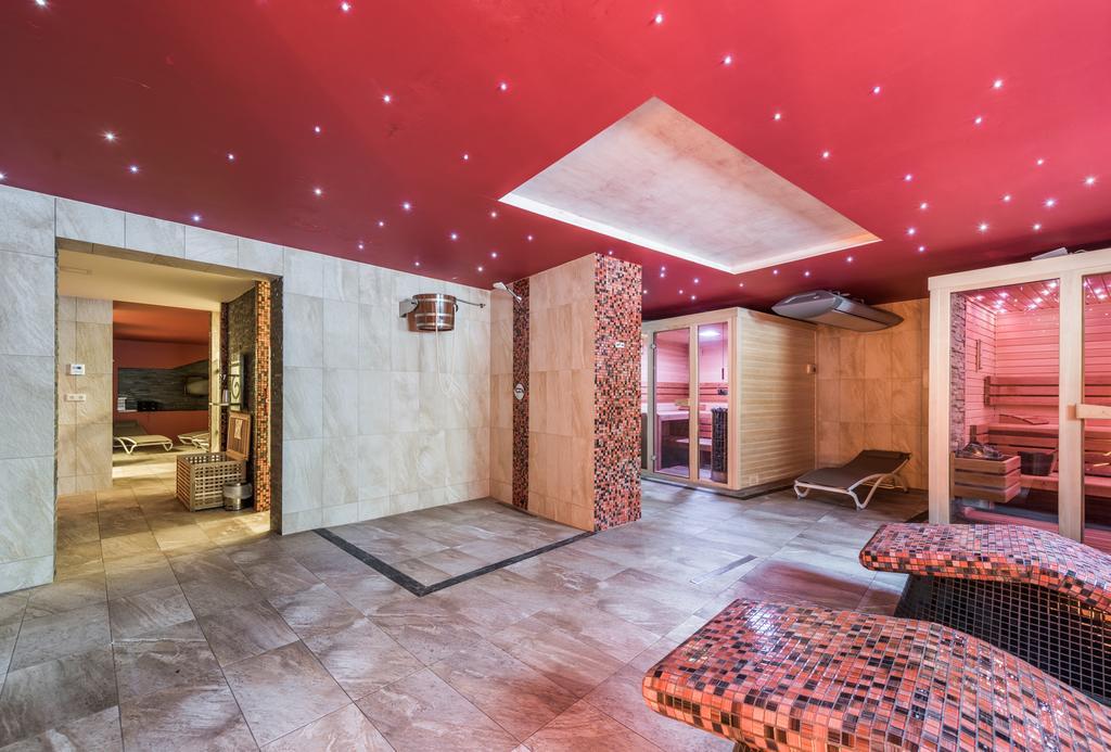 Hotel Kuenstleralm Kaprun Luaran gambar
