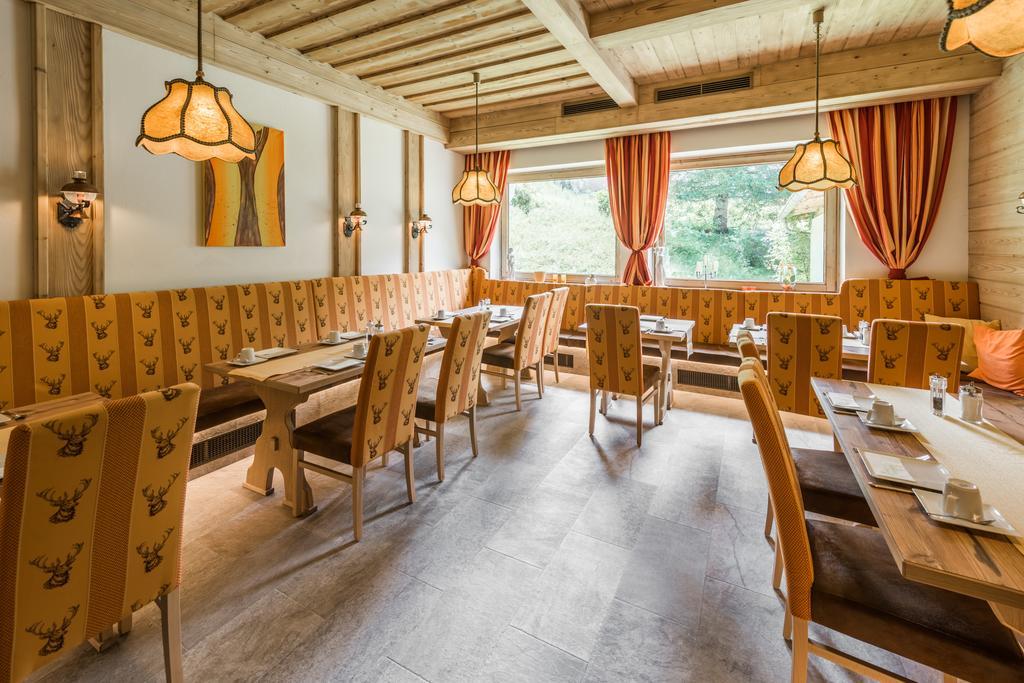 Hotel Kuenstleralm Kaprun Luaran gambar